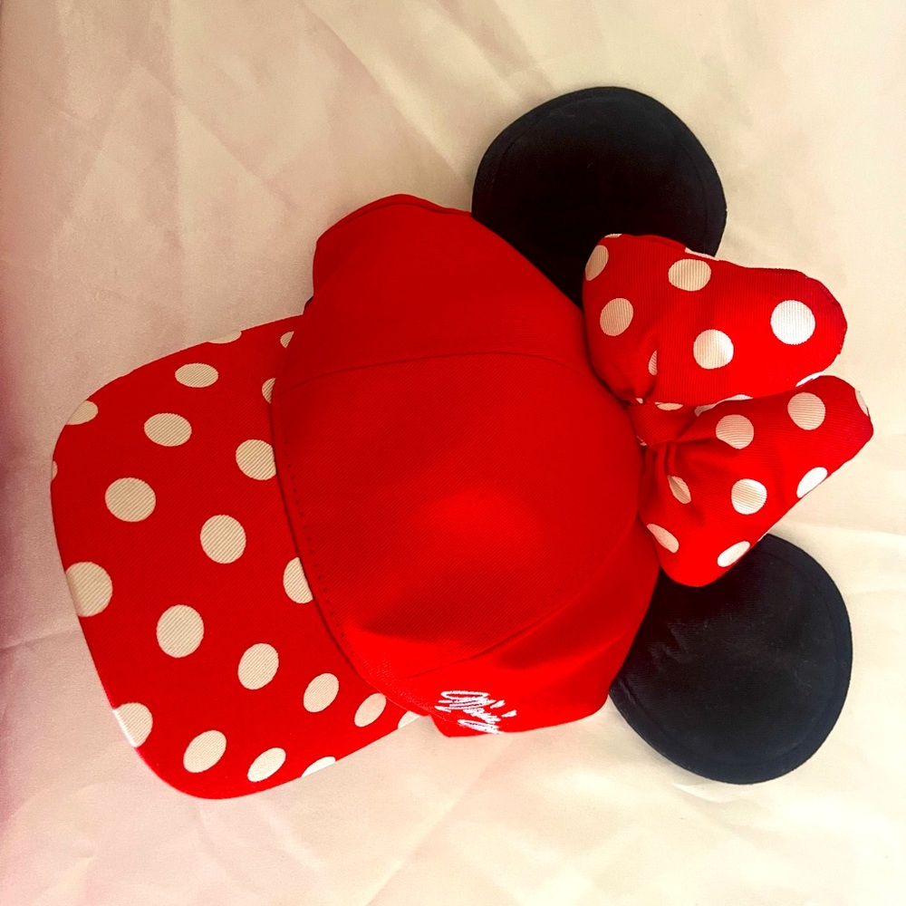 Minnie mouse hat - Picture 3 of 6